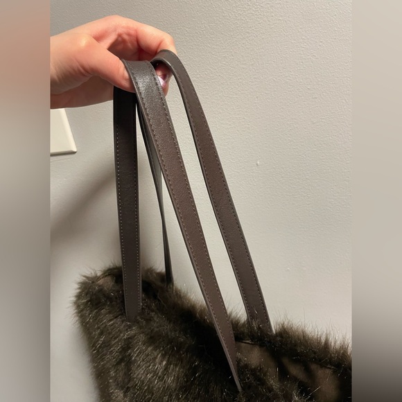 Urban Outfitters Faux Fur Tote Bag Y2K style - Picture 5 of 10